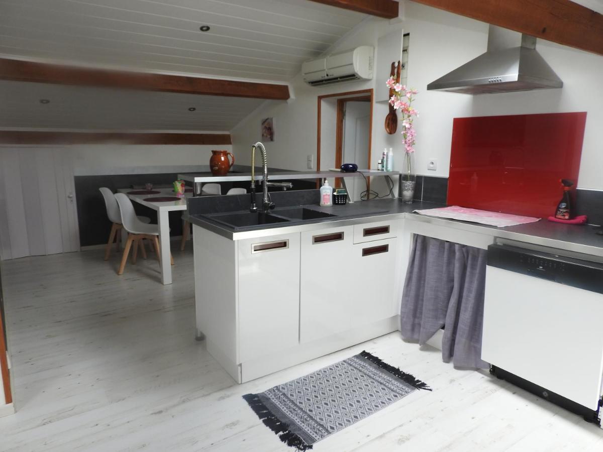 Appartement Mansarde Et Climatise 50 M2 Pompignan  외부 사진