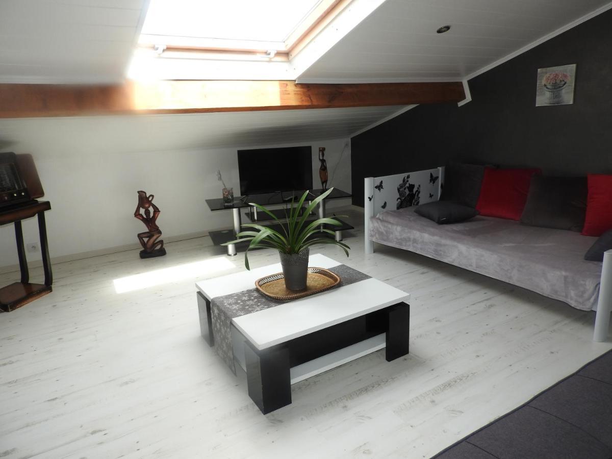 Appartement Mansarde Et Climatise 50 M2 Pompignan  외부 사진