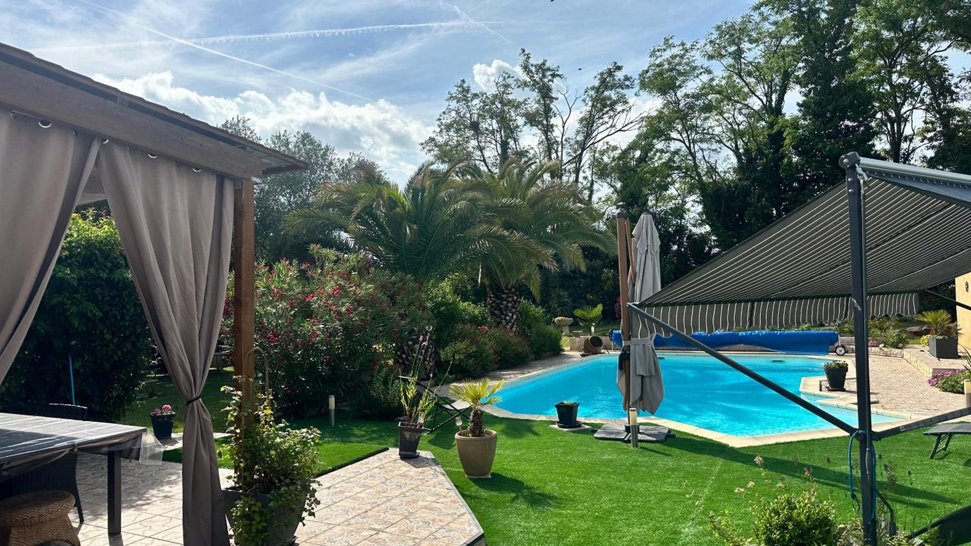 Appartement Mansarde Et Climatise 50 M2 Pompignan  외부 사진
